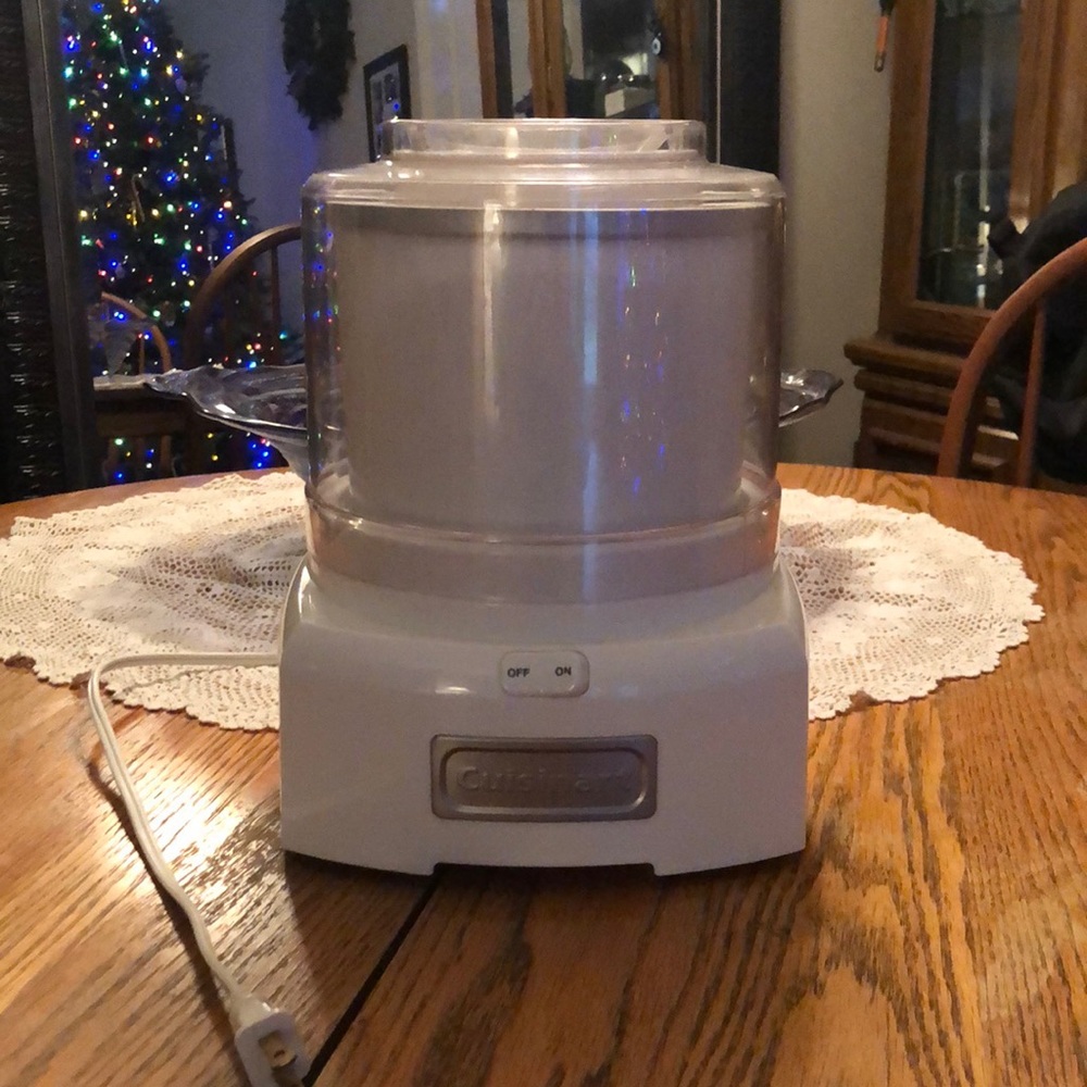 Cuisinart Ice Cream/Frozen Dessert Maker